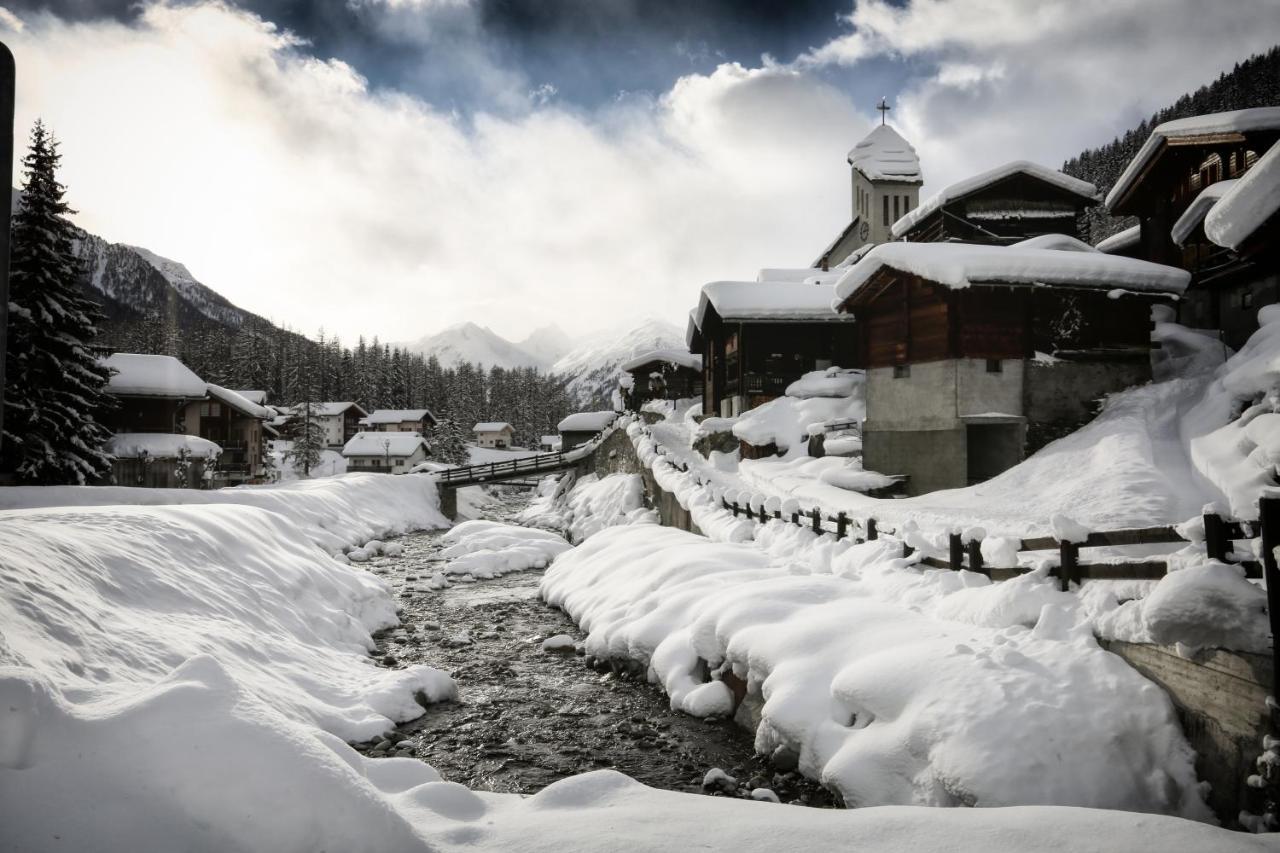 Nest- Und Bietschhorn